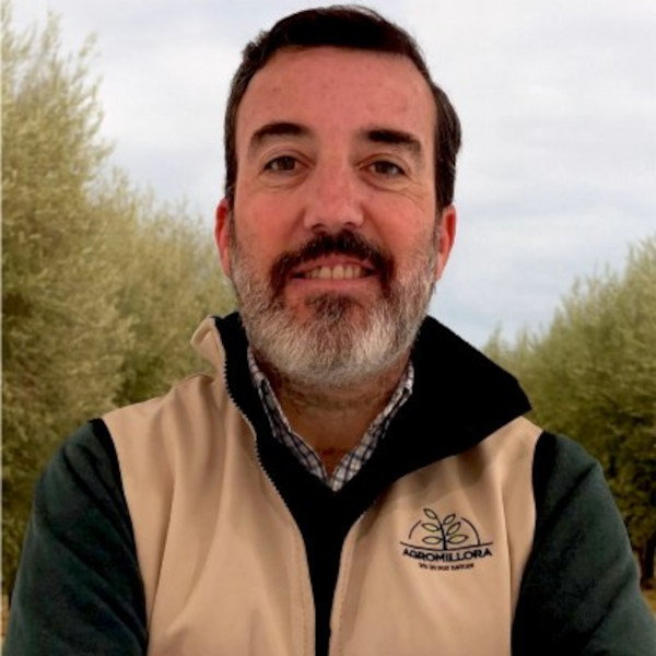 ALVARO SALAS ponente